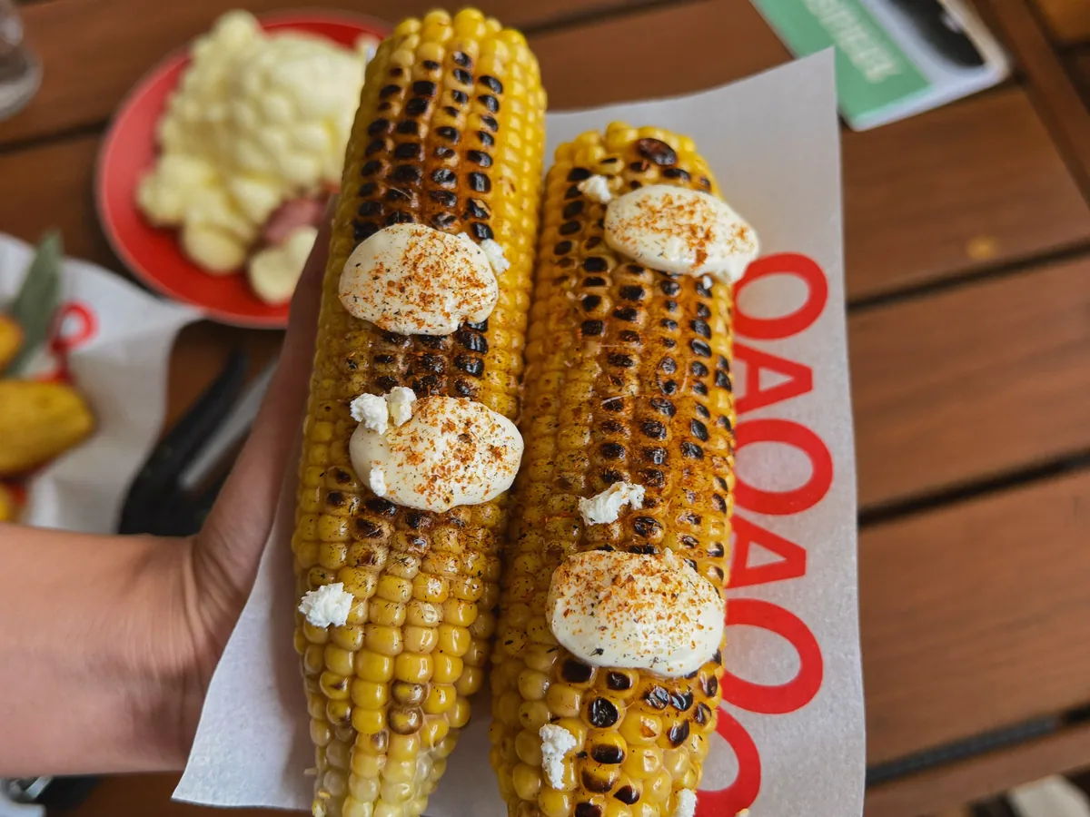 Gegrilde maïs van El Punto Grill