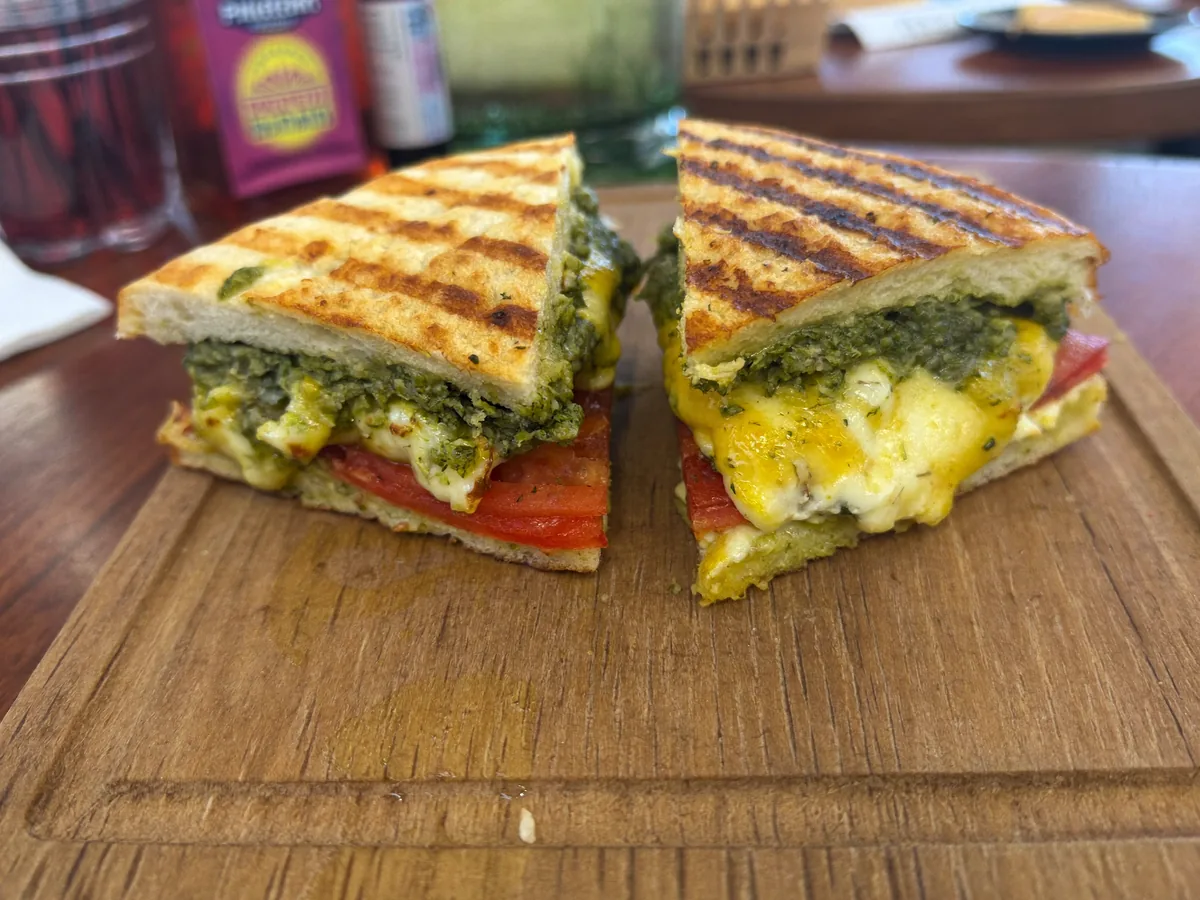 Warme panini van Pizzeria 786